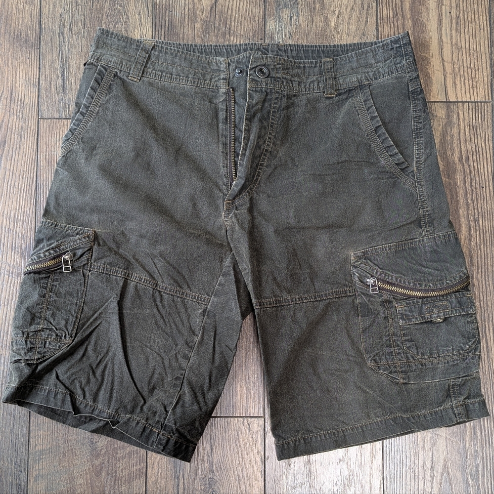 Men's Cargo Shorts - Olive